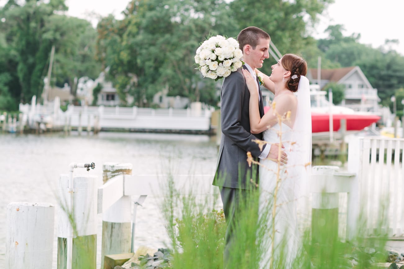 The Anchor Inn // Pasadena, Maryland Wedding by Lauren Myers Photography #TheAnchorInn #Nautical #NauticalWedding