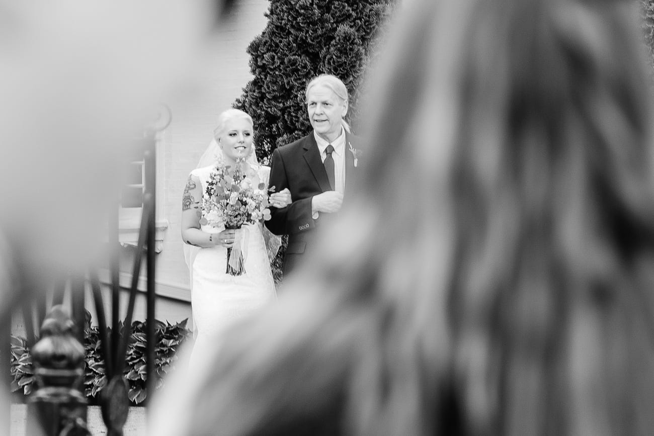 Evergreen Museum & Library Wedding by Lauren Myers Photography #RomanticWedding #EvergreenMuseum #BaltimoreWedding #NavyLavenderWedding