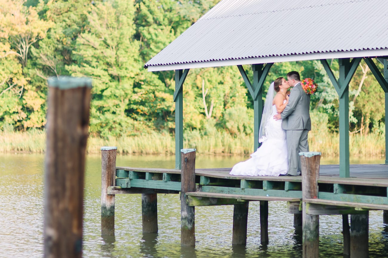 The Oaks Waterfront Wedding by Lauren Myers Photography